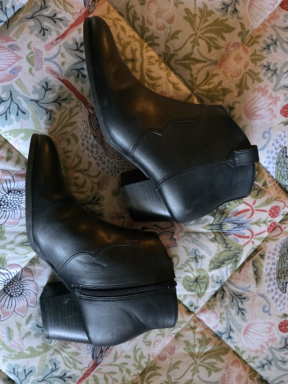 Old Navy Black Ankle Booties with Stacked Heel